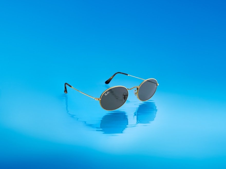 Sunglass Hut